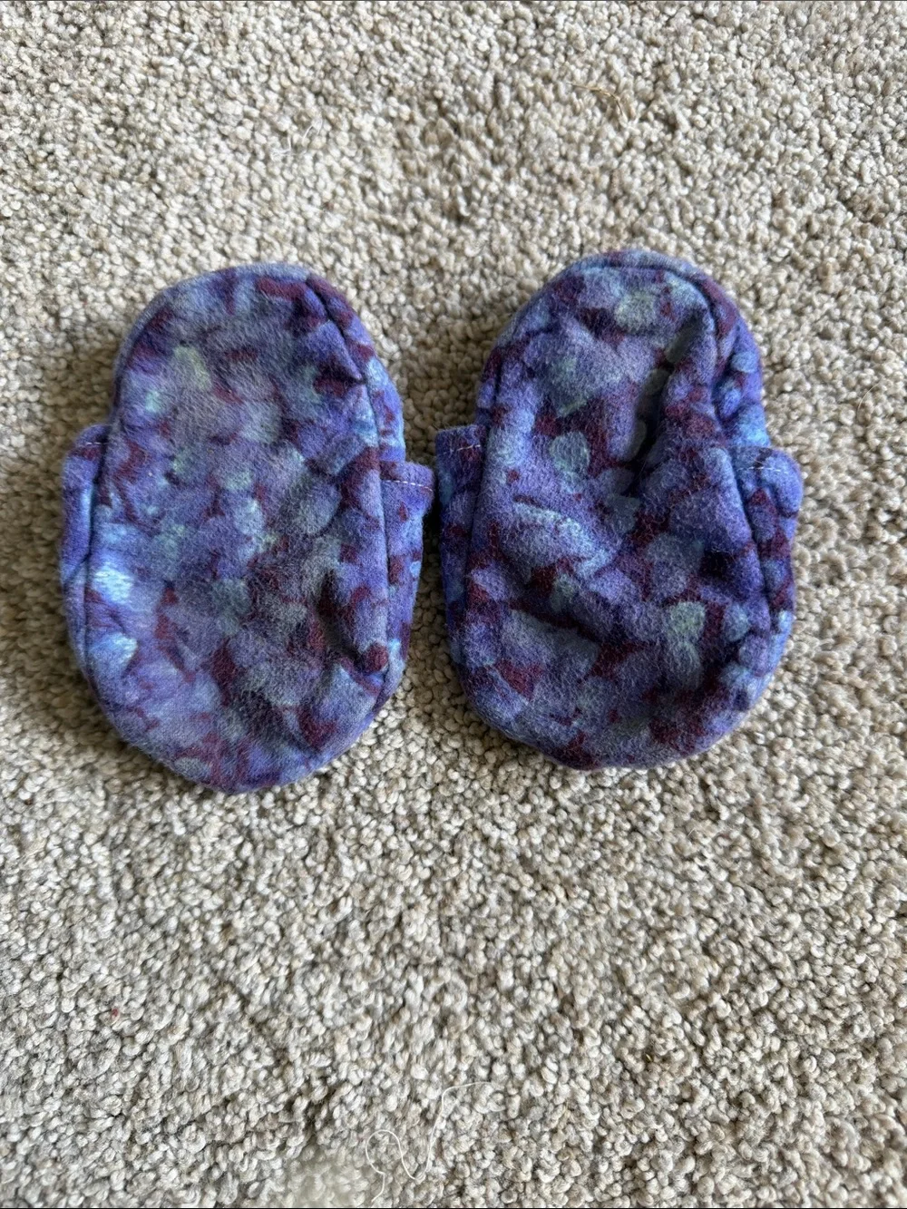 Plush Purple Patterned Baby Booties Fleece Slip-On 0-6 Months
